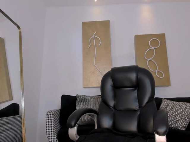MiaLaurence live cam on BongaCams