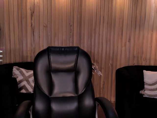 MiaLaurence