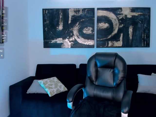MiaLaurence