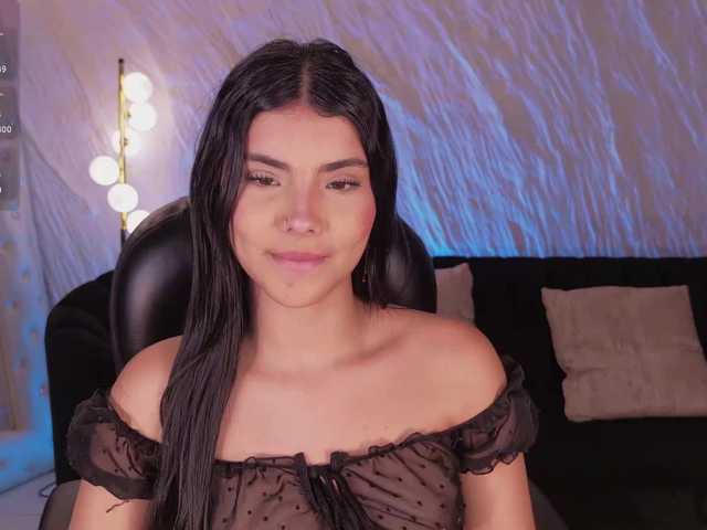 MiaLaurence live cam on BongaCams