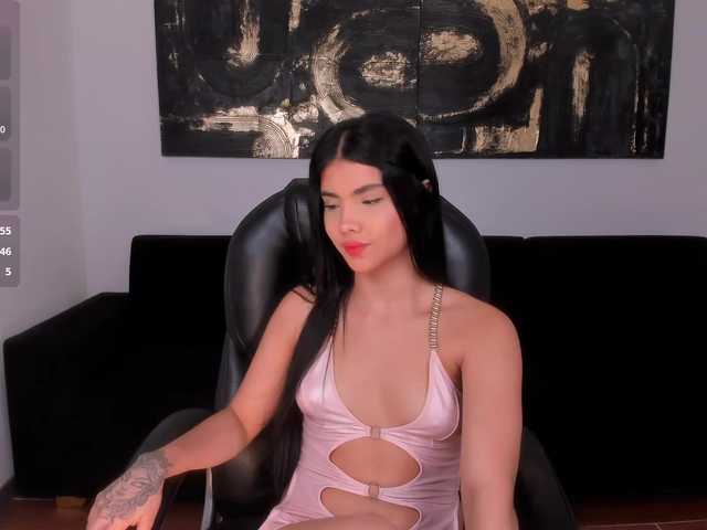 MiaLaurence live cam on BongaCams