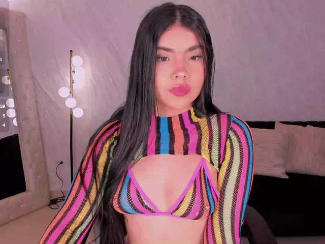 MiaLaurence live cam on BongaCams