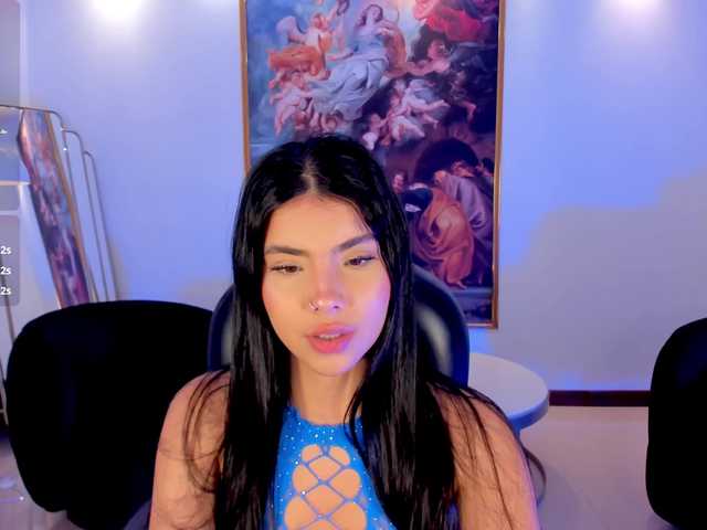 MiaLaurence live cam on BongaCams
