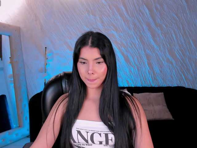 MiaLaurence live cam on BongaCams