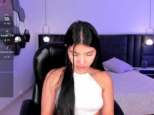 MiaLaurence