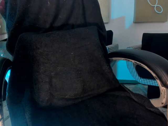 MiaLaurence live cam on BongaCams