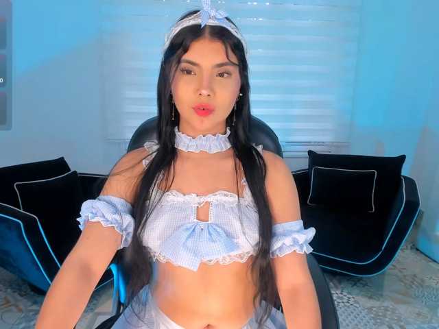 MiaLaurence