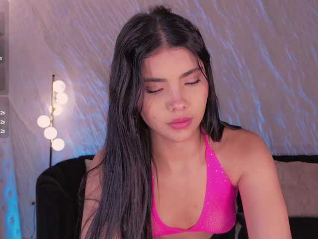 MiaLaurence live cam on BongaCams