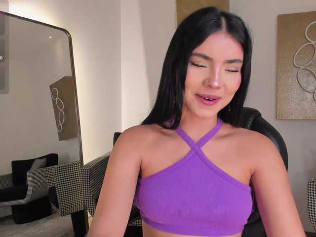 MiaLaurence live cam on BongaCams