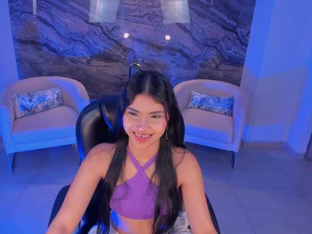 MiaLaurence