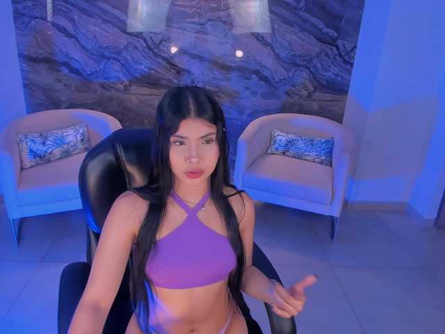 MiaLaurence