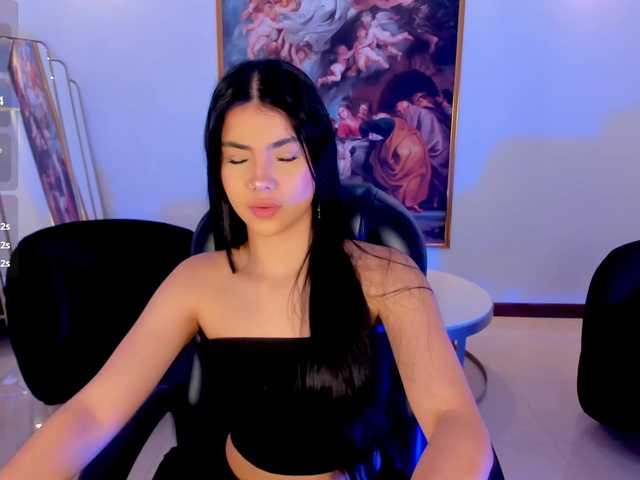 MiaLaurence live cam on BongaCams