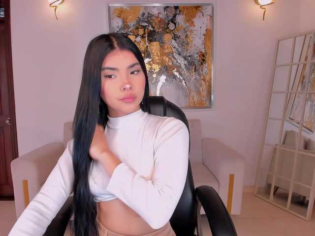 MiaLaurence