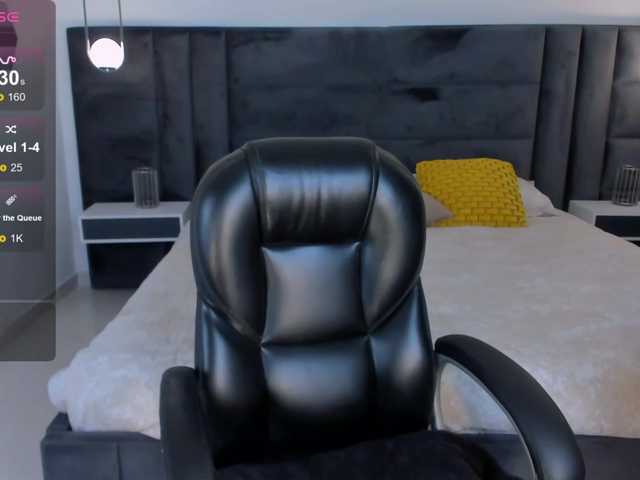 MiaLaurence live cam on BongaCams