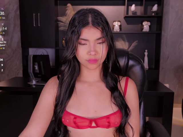 MiaLaurence live cam on BongaCams