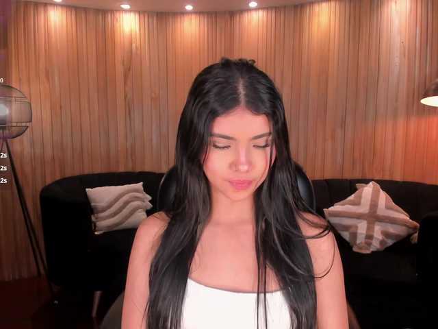 MiaLaurence live cam on BongaCams