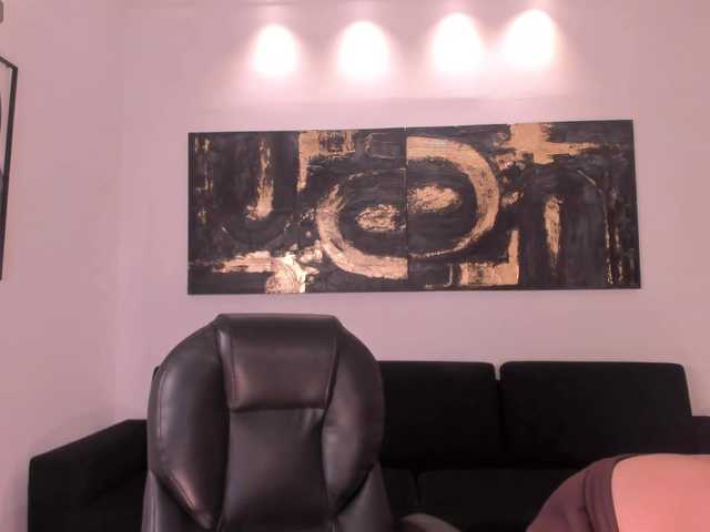 MiaLaurence live cam on BongaCams
