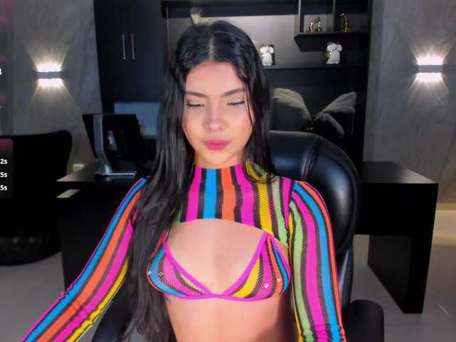 MiaLaurence