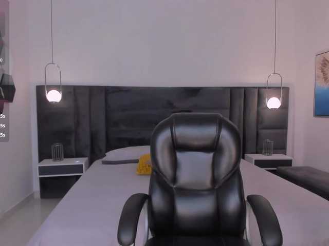 MiaLaurence