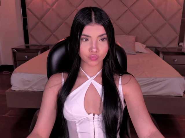 MiaLaurence