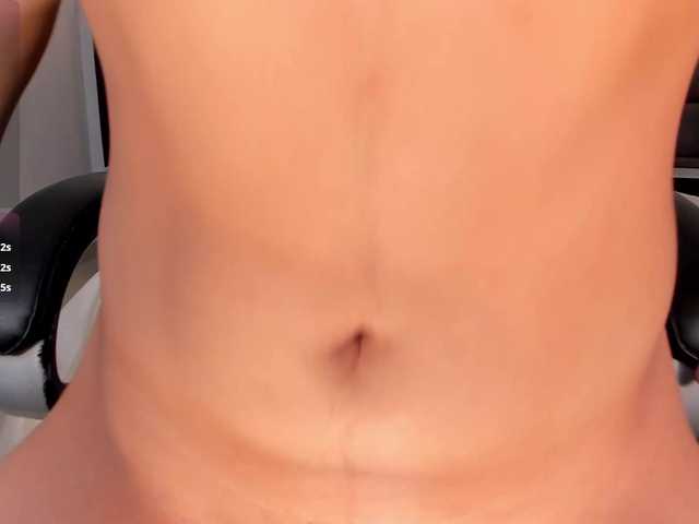 MiaLaurence live cam on BongaCams