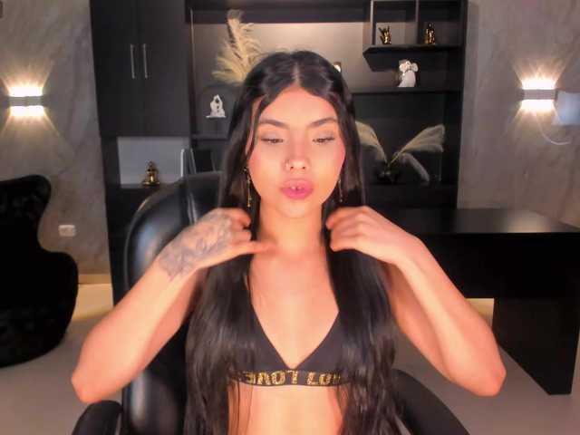 MiaLaurence