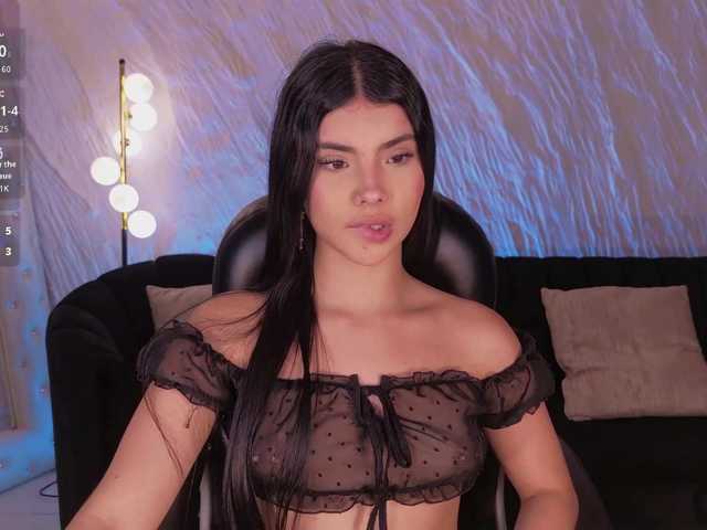 MiaLaurence live cam on BongaCams