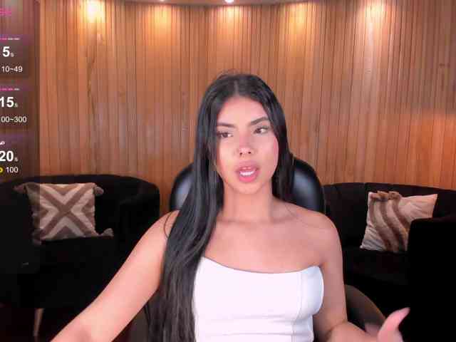 MiaLaurence