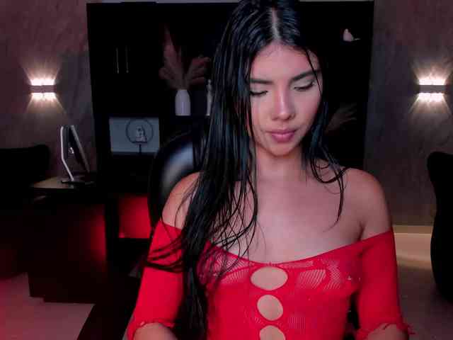MiaLaurence