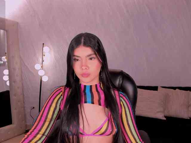 MiaLaurence