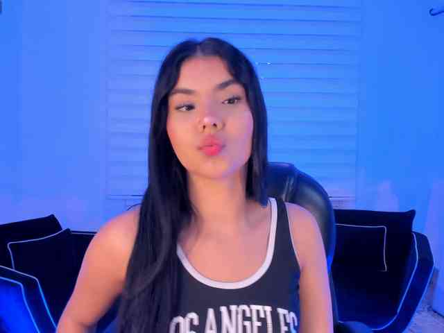 MiaLaurence