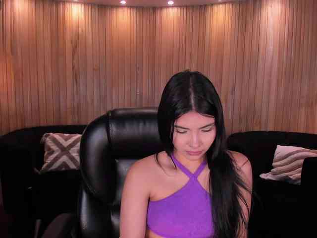 MiaLaurence