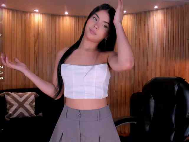 MiaLaurence