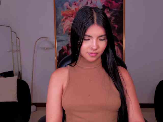 MiaLaurence