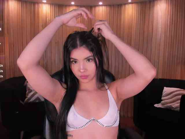MiaLaurence MiaLaurence