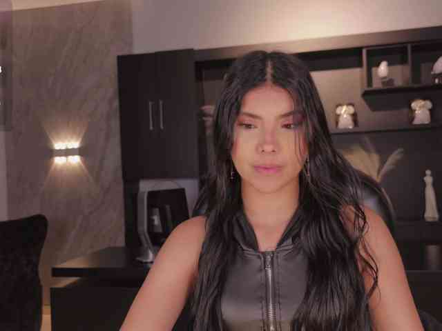 MiaLaurence