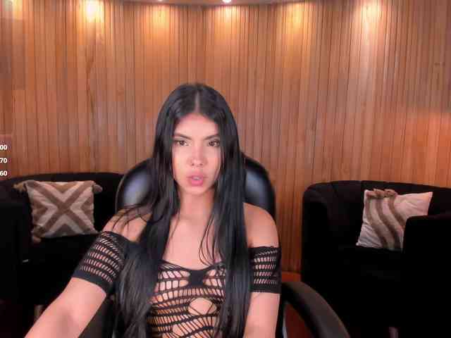 MiaLaurence