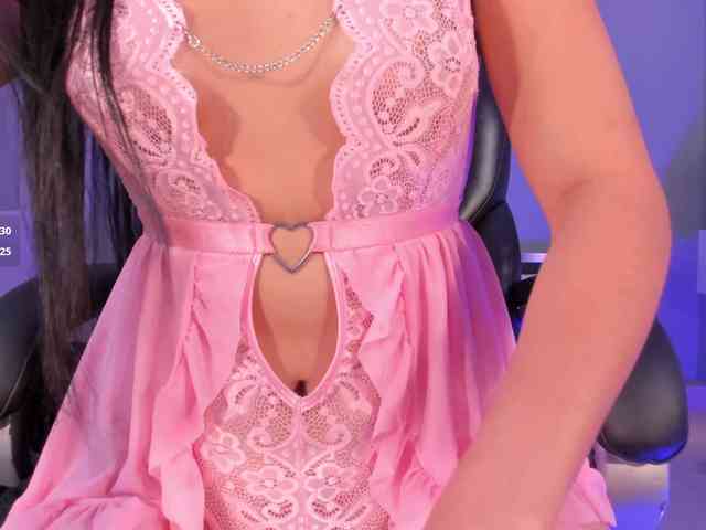 MiaLaurence