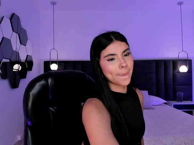 MiaLaurence