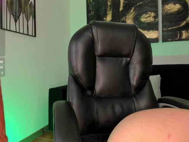 MiaLaurence