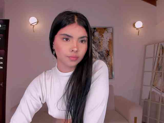 MiaLaurence