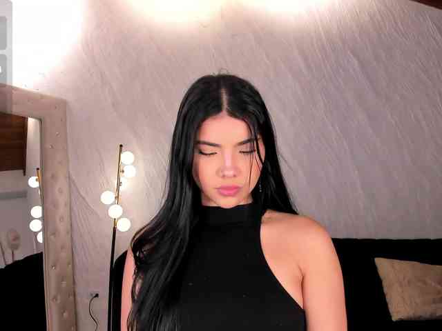 MiaLaurence
