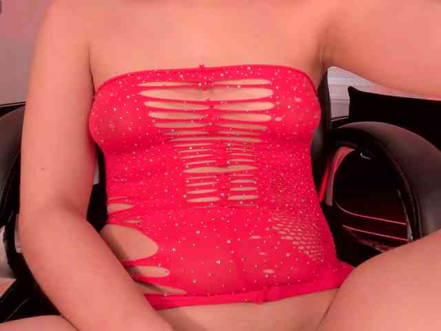 MiaLaurence