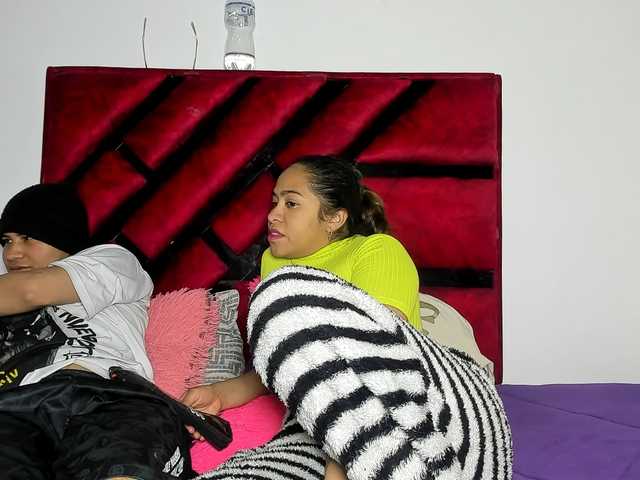 Latin-caliente live webcam show