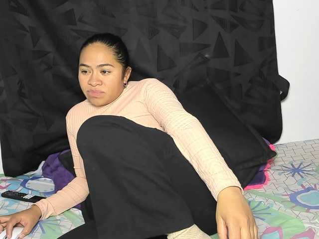 Latin-caliente live cam on BongaCams