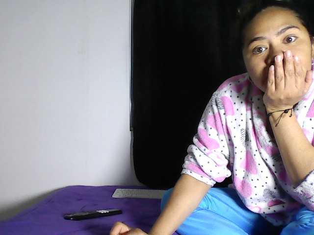 Latin-caliente live cam on BongaCams