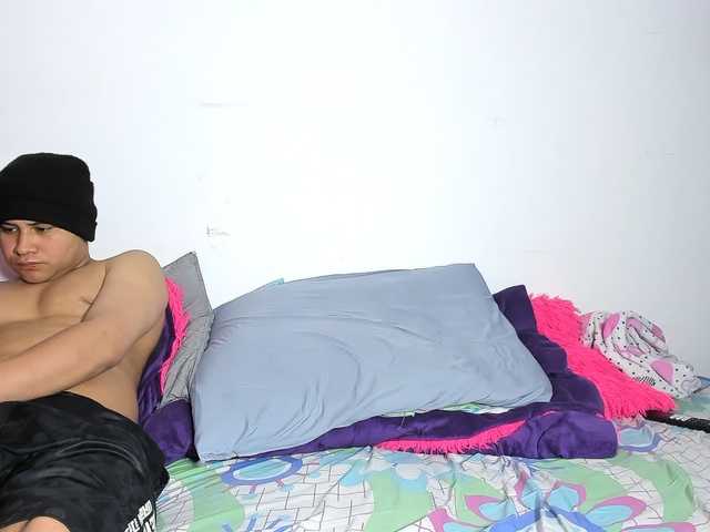 Latin-caliente live cam on BongaCams