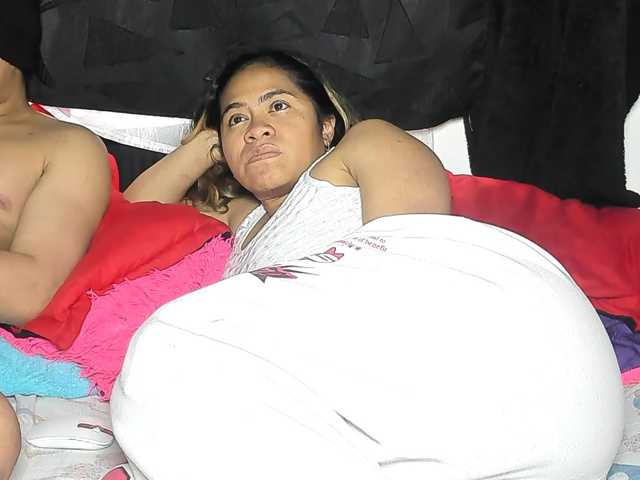 Latin-caliente live cam on BongaCams