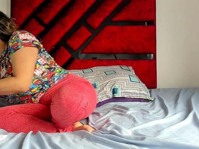 Latin-caliente live cam on BongaCams