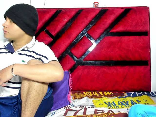 Latin-caliente live cam on BongaCams